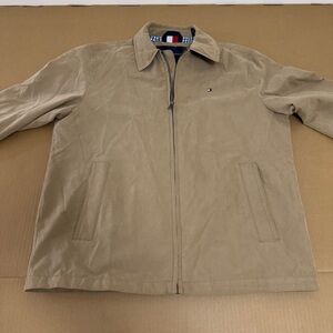 NWT Tommy Hilfiger Flag Logo Jacket Men's Size M Windbreaker Coat Tan